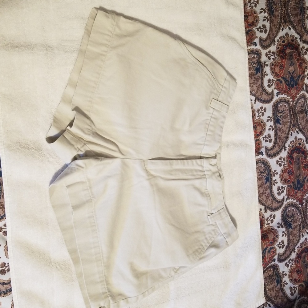 Old navy shorts sz 4  stone color